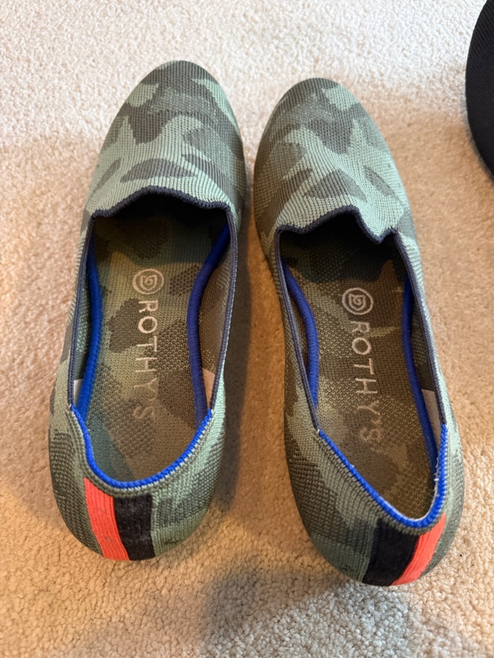Rothy's Green Camo Knit Slip-On Flats with Neon Coral Heel Stripe